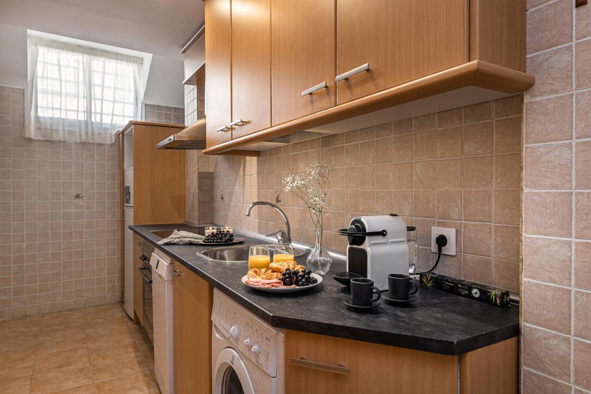 Appartamento Waou Gran Via Attic - Corta Duracion Madrid Esterno foto